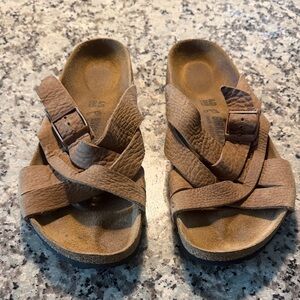 Birkenstock Brown woman Leather Slide Sandals with Buckle
